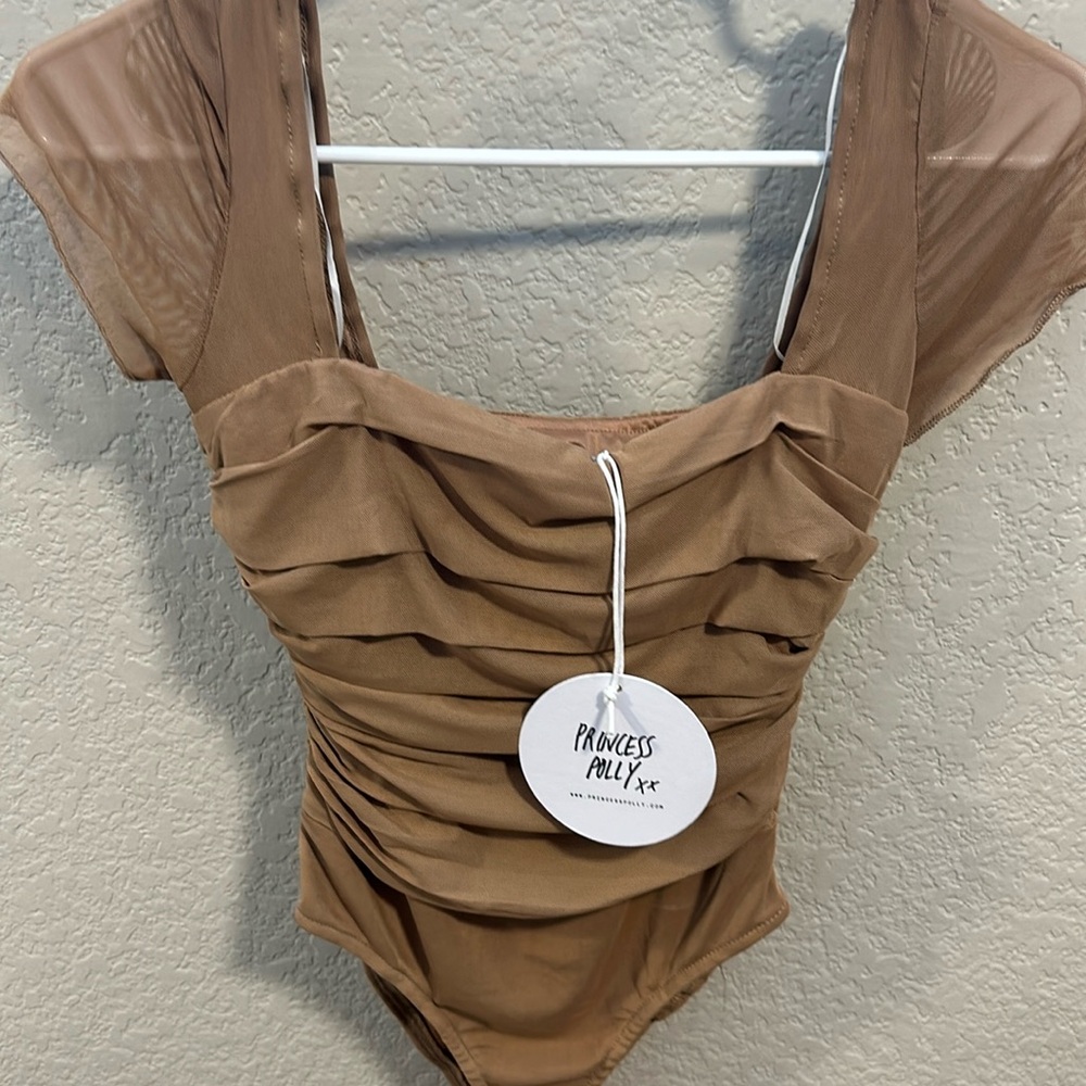 Ruched princess polly bodysuit size 4